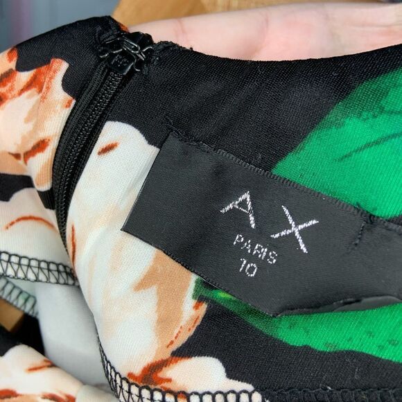 Floral Bodycon Sheath Dress - Picture 3 of 3